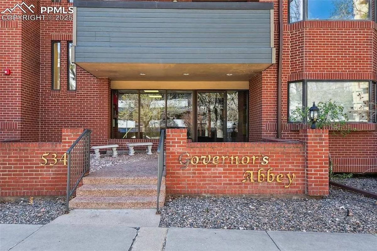 Condo for rent at 534 E 7th Ave, Denver, CO 80203