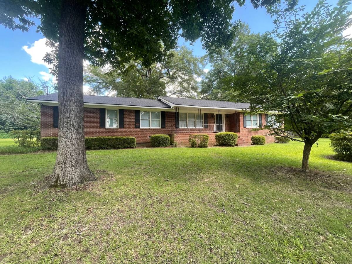 House for rent at 7162 Everett Dr, Macon, GA 31216