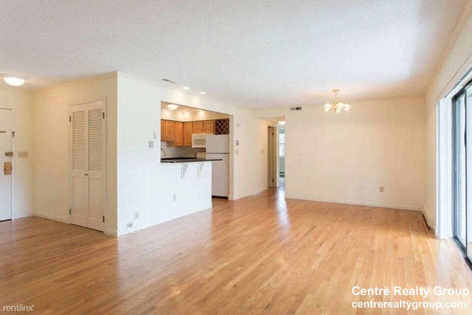 Apartment for rent at 320 Hammond Pond Parkway #504, Chestnut Hill, MA 02467