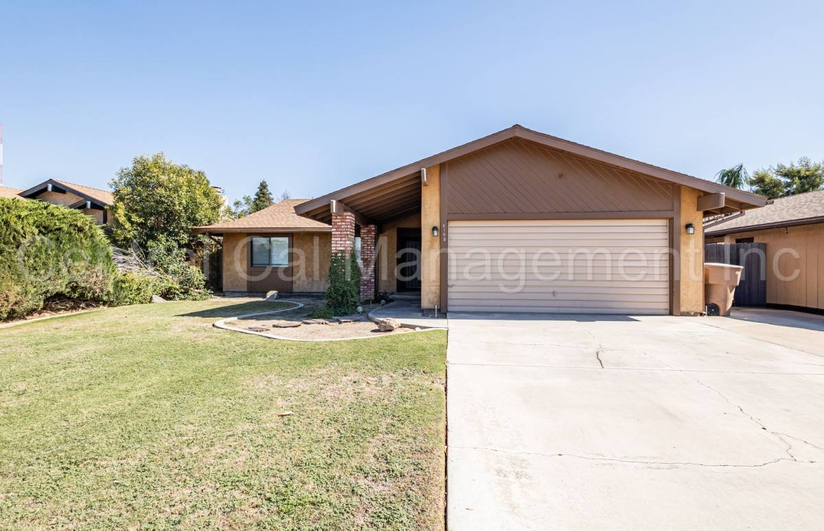 House for rent at 4105 Thatch Ave, Bakersfield, CA 93313
