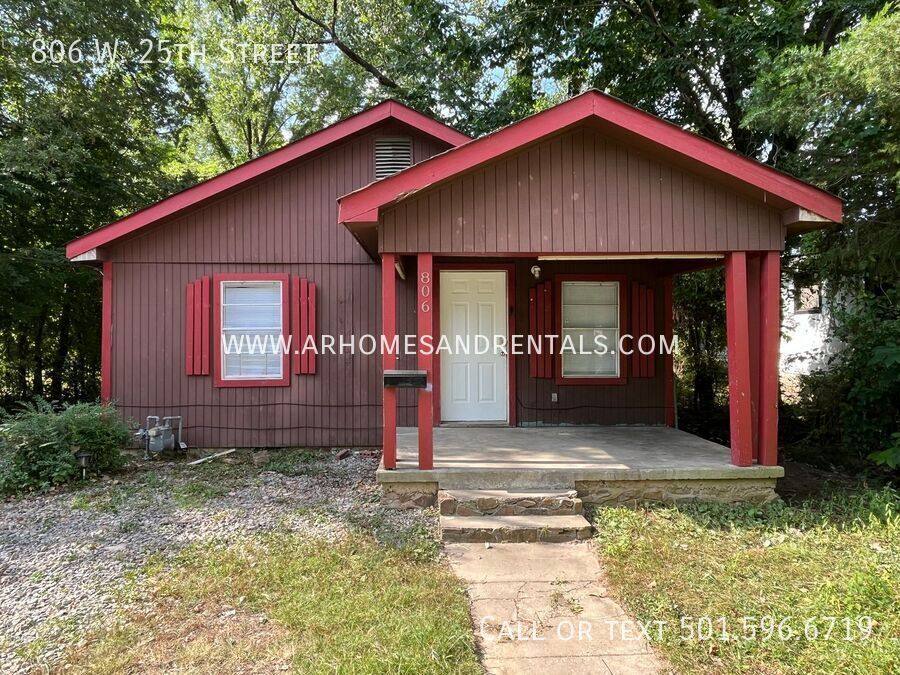 House for rent at 806 W 25th St, North Little Rock, AR 72114