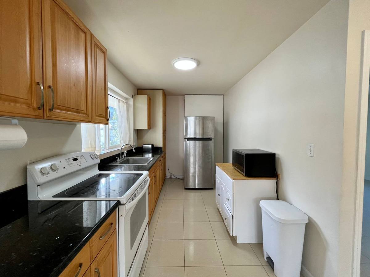 House for rent at 2139 Mahalo St, Honolulu, HI 96817