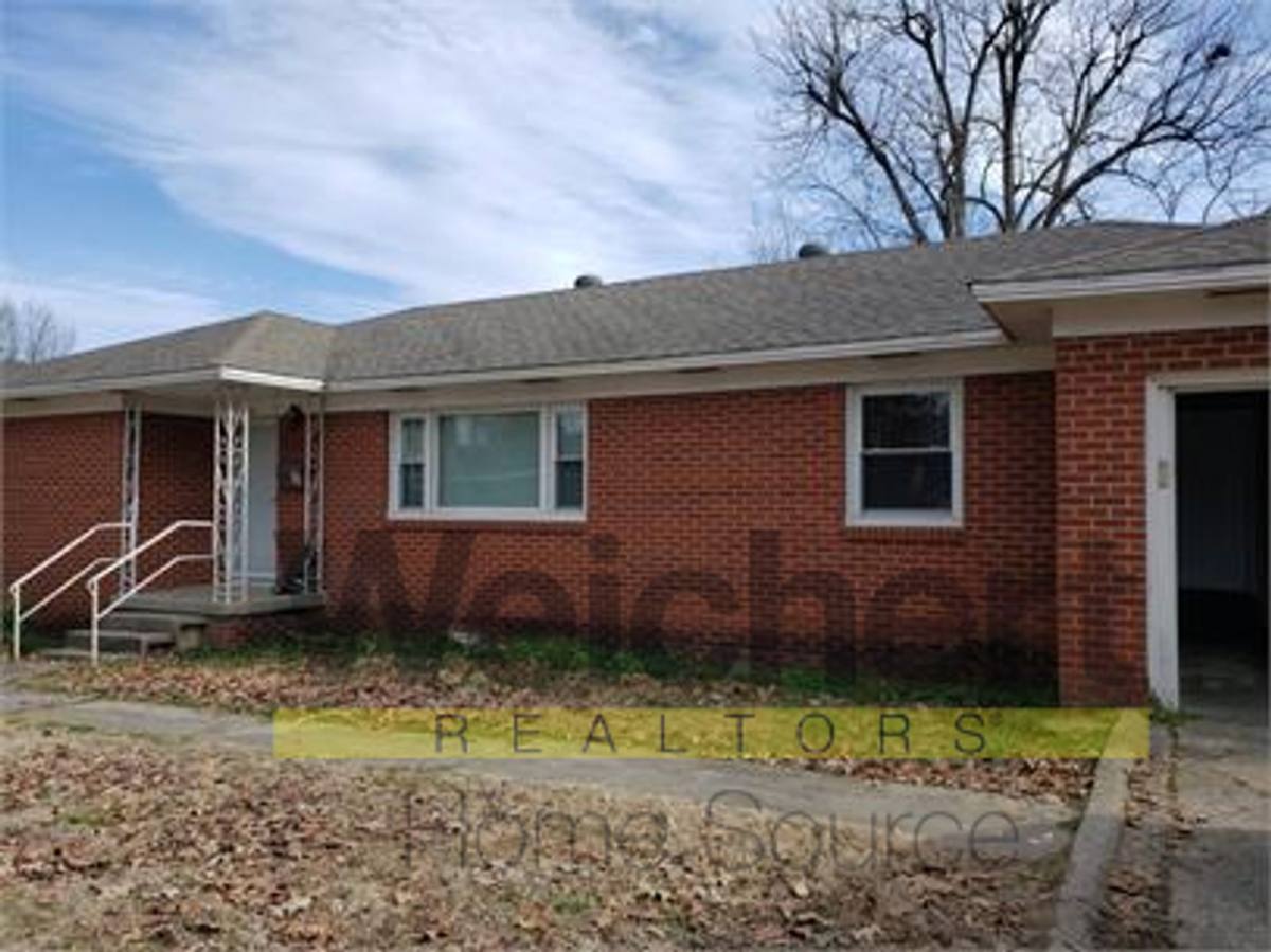 House for rent at 515 N 5th St, Paragould, AR 72450