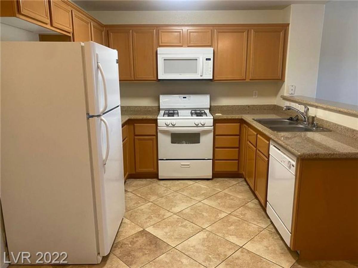 House for rent at 7701 W Robindale Rd, Las Vegas, NV 89113