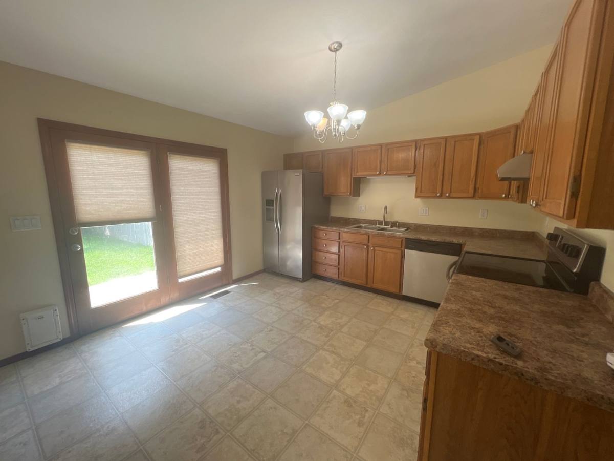Apartment for rent at 6327 Brent Dr, Springfield, IL 62712