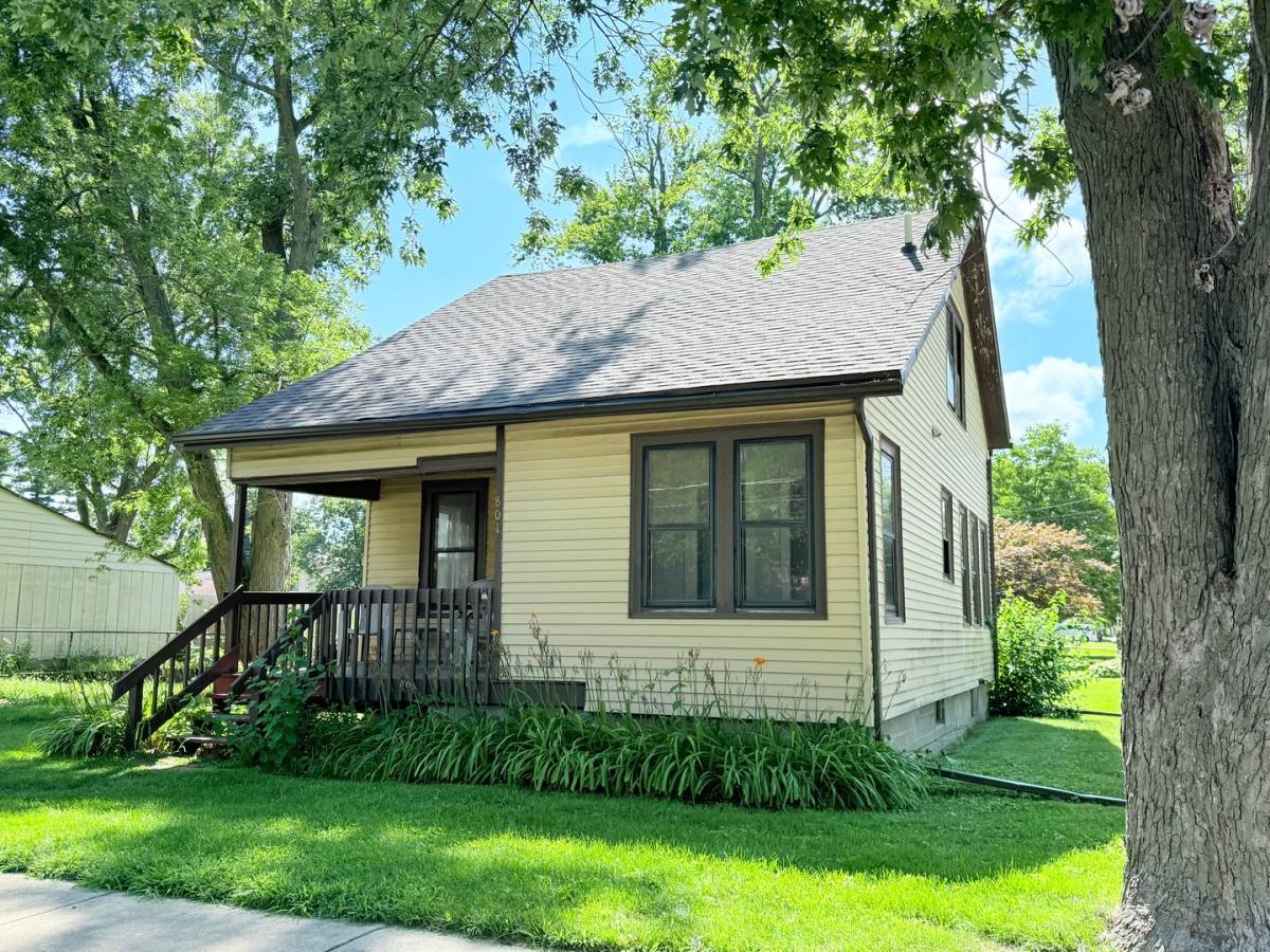 House for rent at 801 Samantha, Normal, IL 61761