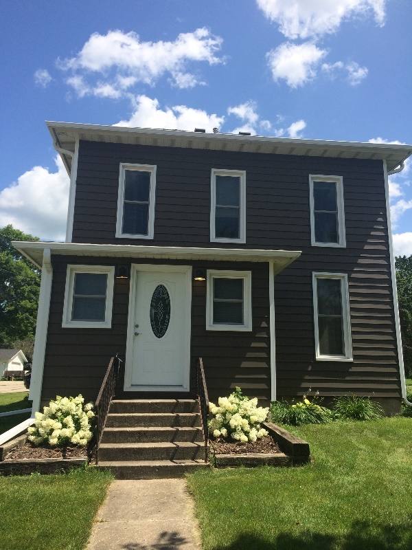 Apartment for rent at 415 S Elm Ave #1, Owatonna, MN 55060