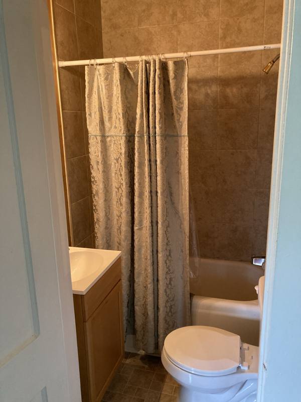 House for rent at 1522 Bent & Oaks Dr, Hendersonville, NC 28792