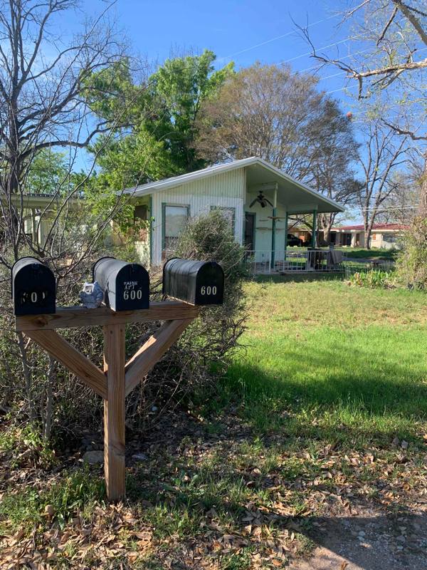 Apartment for rent at 602 Lakeshore Dr #B, Marble Falls, TX 78654
