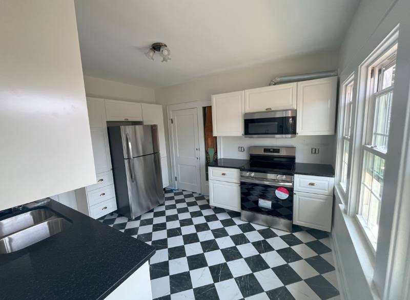 Apartment for rent at 511-513 Summit Ave 511, Syracuse, NY 13207