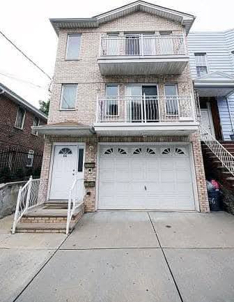 Apartment for rent at 156 Congress St, Jersey City, NJ 07307