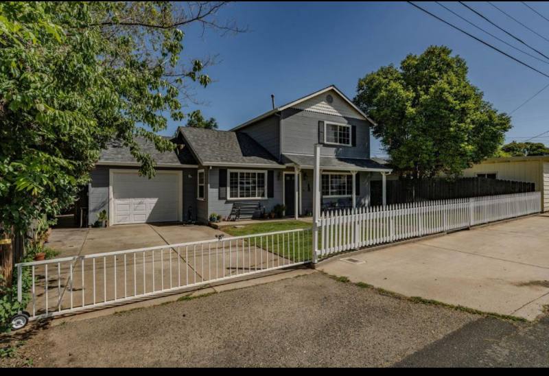 House for rent at 12877 Pioneer St, Jackson, CA 95642
