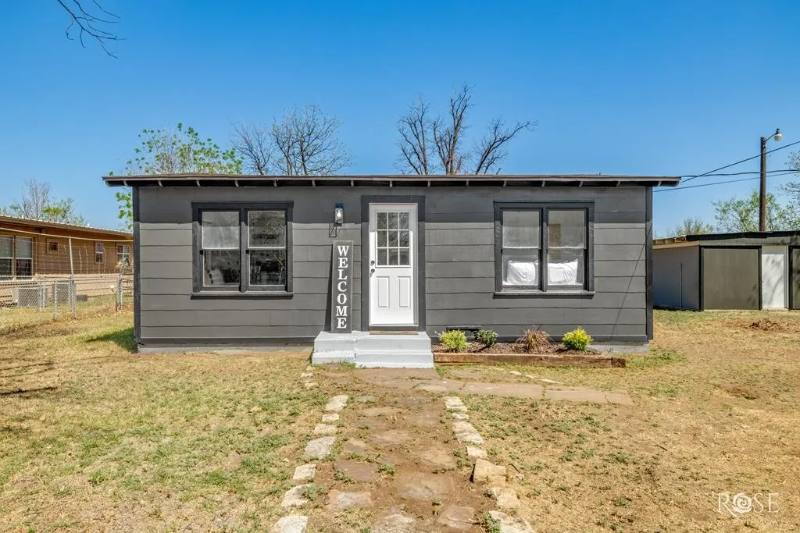 House for rent at 5326 Fruitland Farm Rd, San Angelo, TX 76903