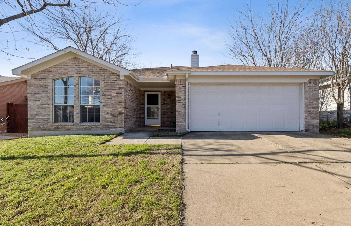 House for rent at 1944 Canyon Ridge St, Fort Worth, TX 76131