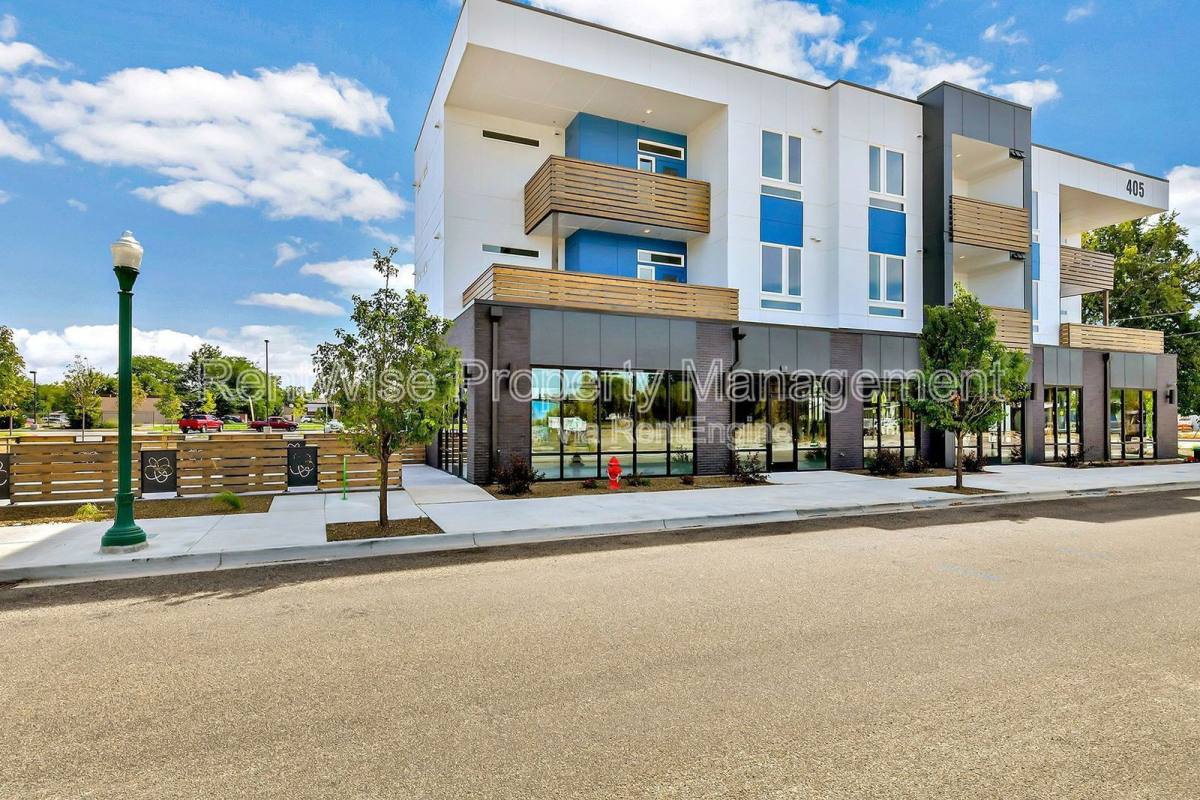Apartment for rent at 385 E 42nd St, Garden City, ID 83714
