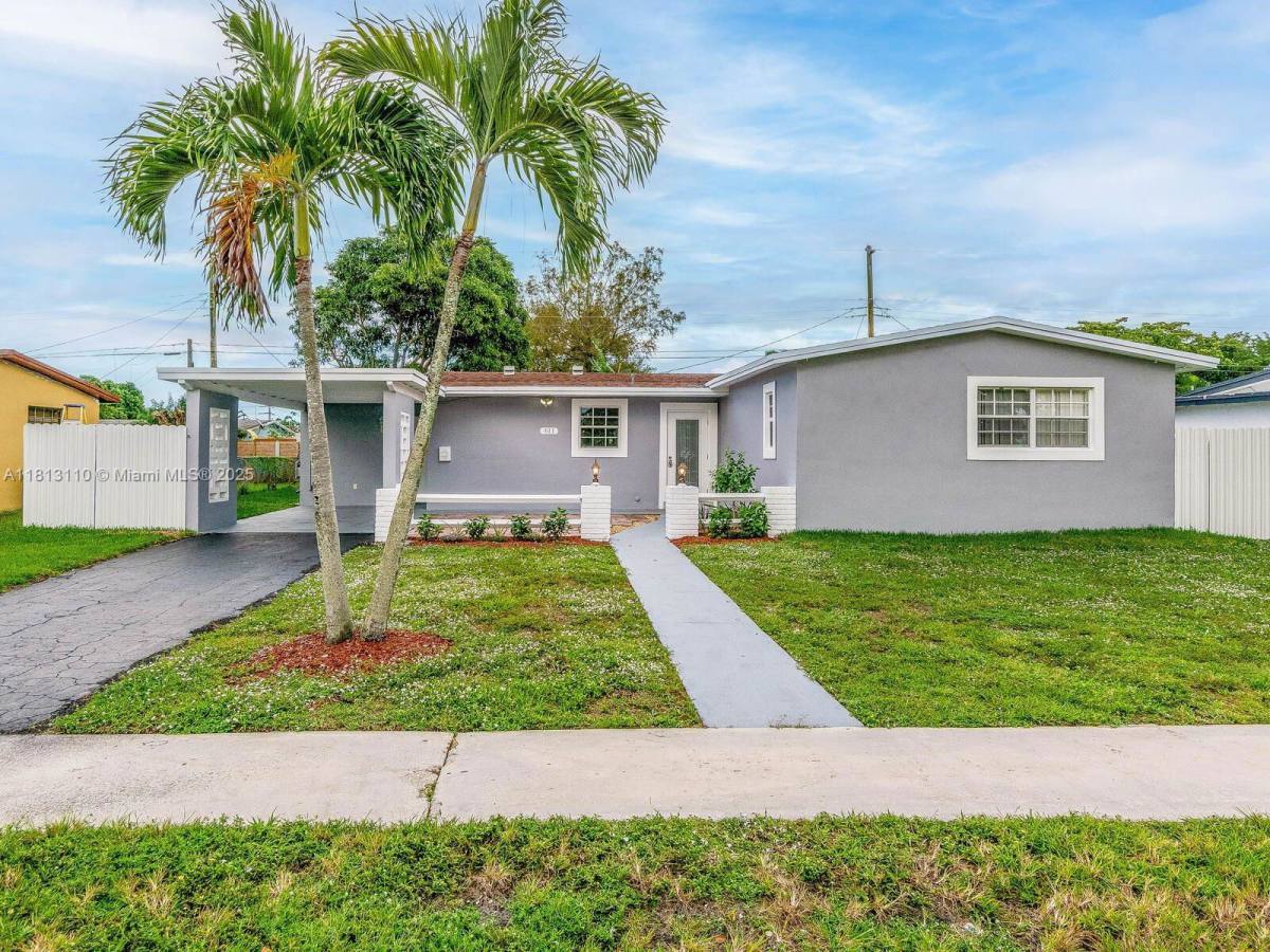 House for rent at 611 SW 64th Way, Hollywood, FL 33023