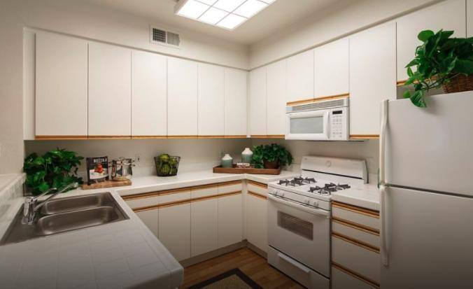 Apartment for rent at Villa Siena, 25 Palatine, Irvine, CA 92612