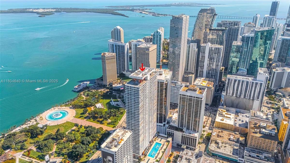 House for rent at 50 Biscayne Blvd #4810, Miami, FL 33132