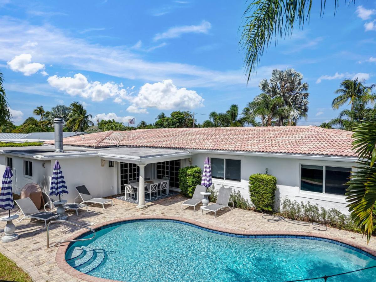 House for rent at 1109 SE 12th Terrace, Deerfield Beach, FL 33441