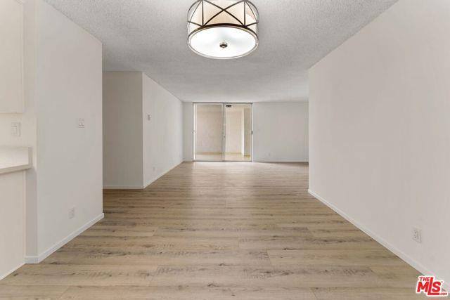 House for rent at 1114 12th St #206, Santa Monica, CA 90403