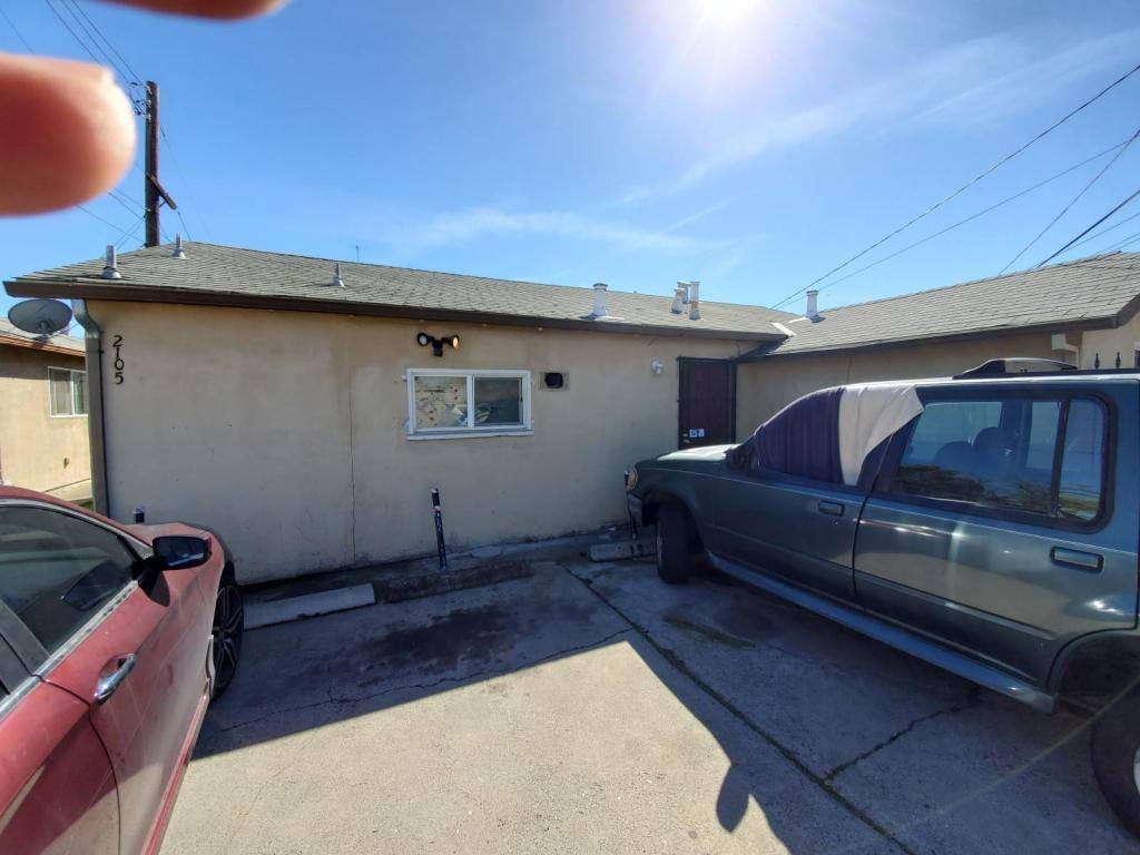 Apartment for rent at 2105 15th Ave, Sacramento, CA 95822