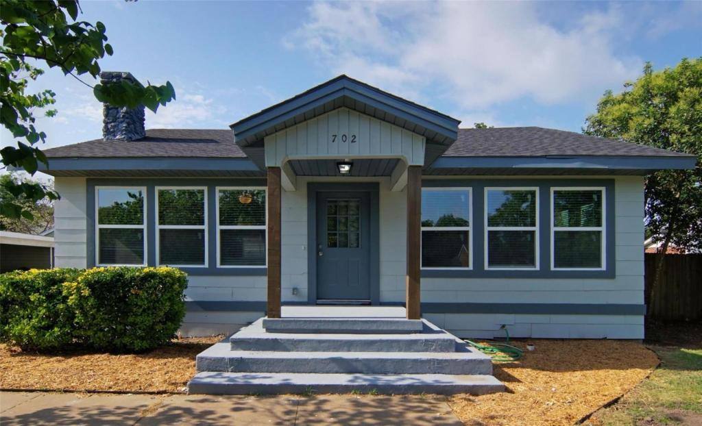 House for rent at 702 Shawnee St, Graham, TX 76450