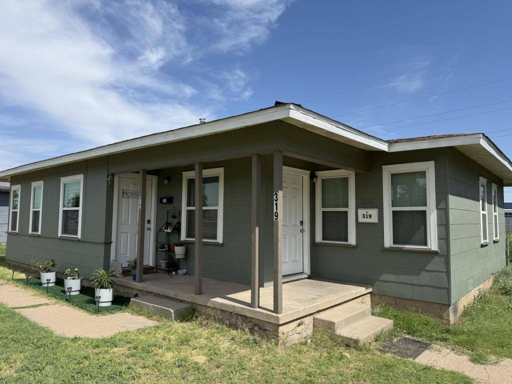 House for rent at 319 E 29th St, Odessa, TX 79762