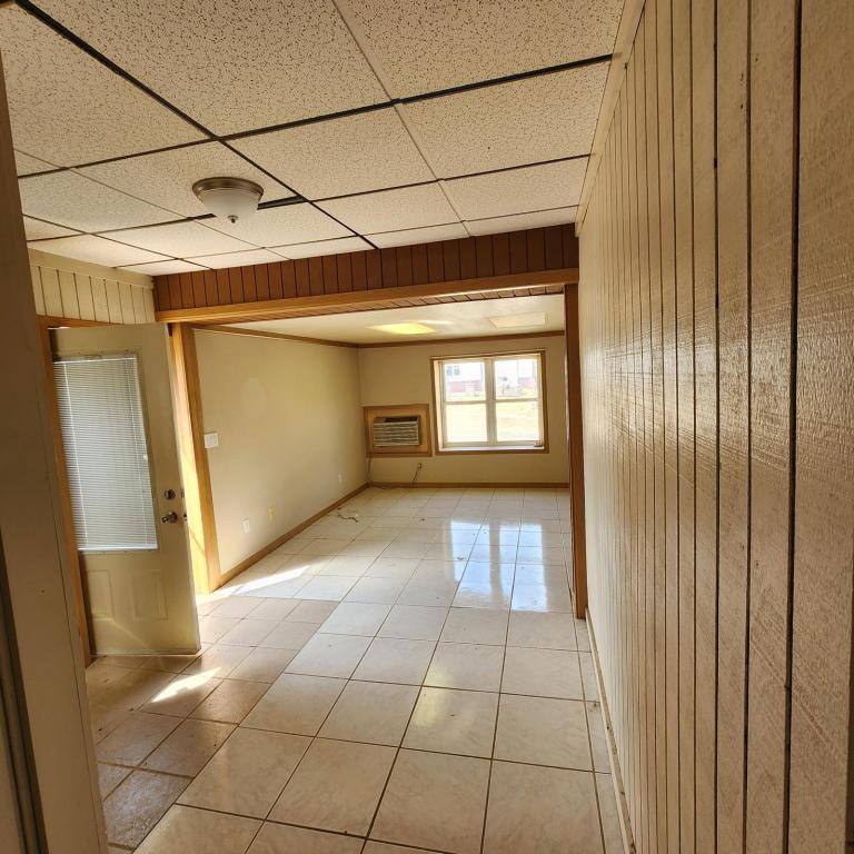 302 S 2nd N St #6, Apple River, IL 61001