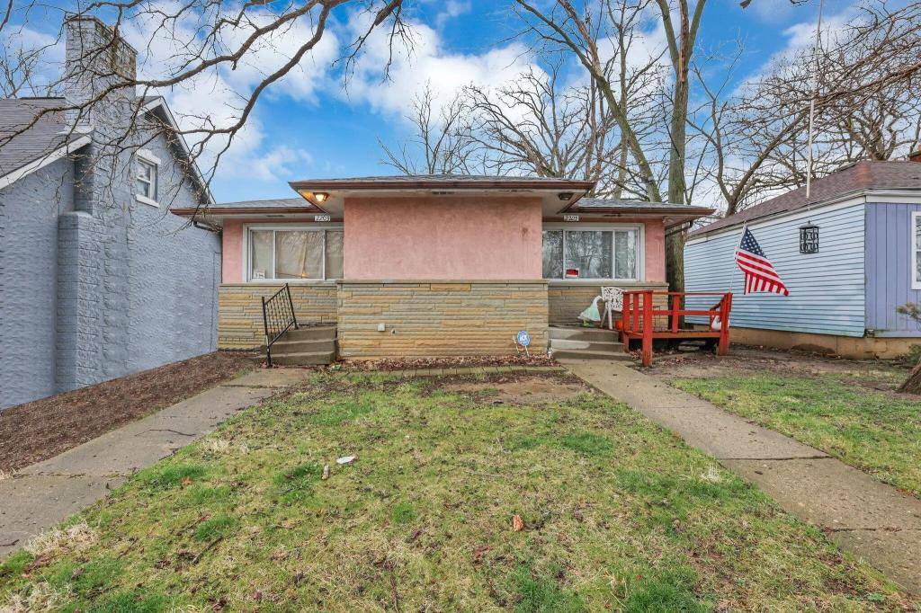 House for rent at 2205 McGuffey Rd, Columbus, OH 43211
