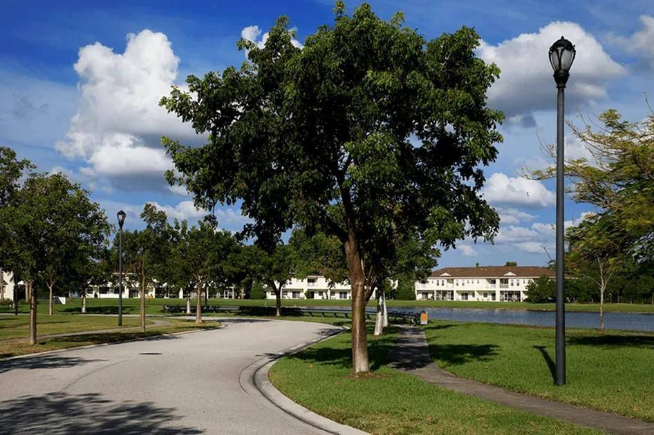Apartment for rent at Lake Worth Corridor, 4495 Emerald Vista, Lake Worth, FL 33461