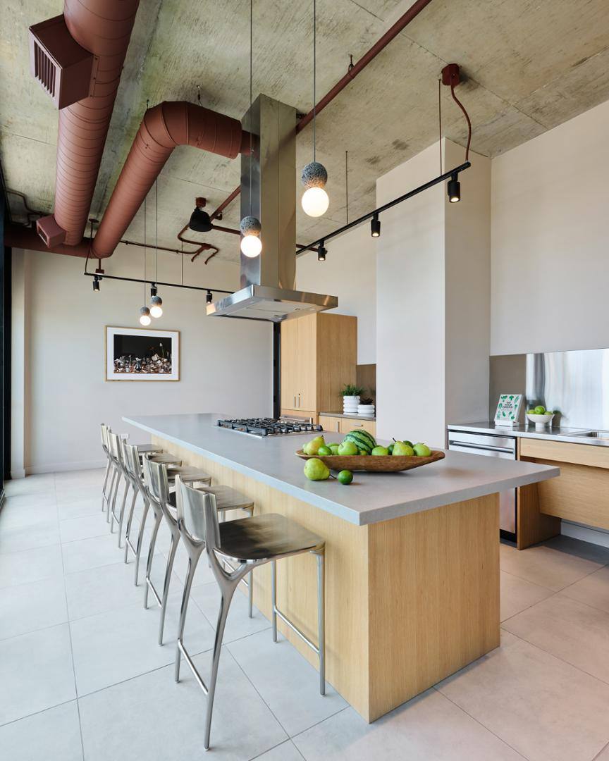 Apartment for rent at 210 N Aberdeen St, Chicago, IL 60607