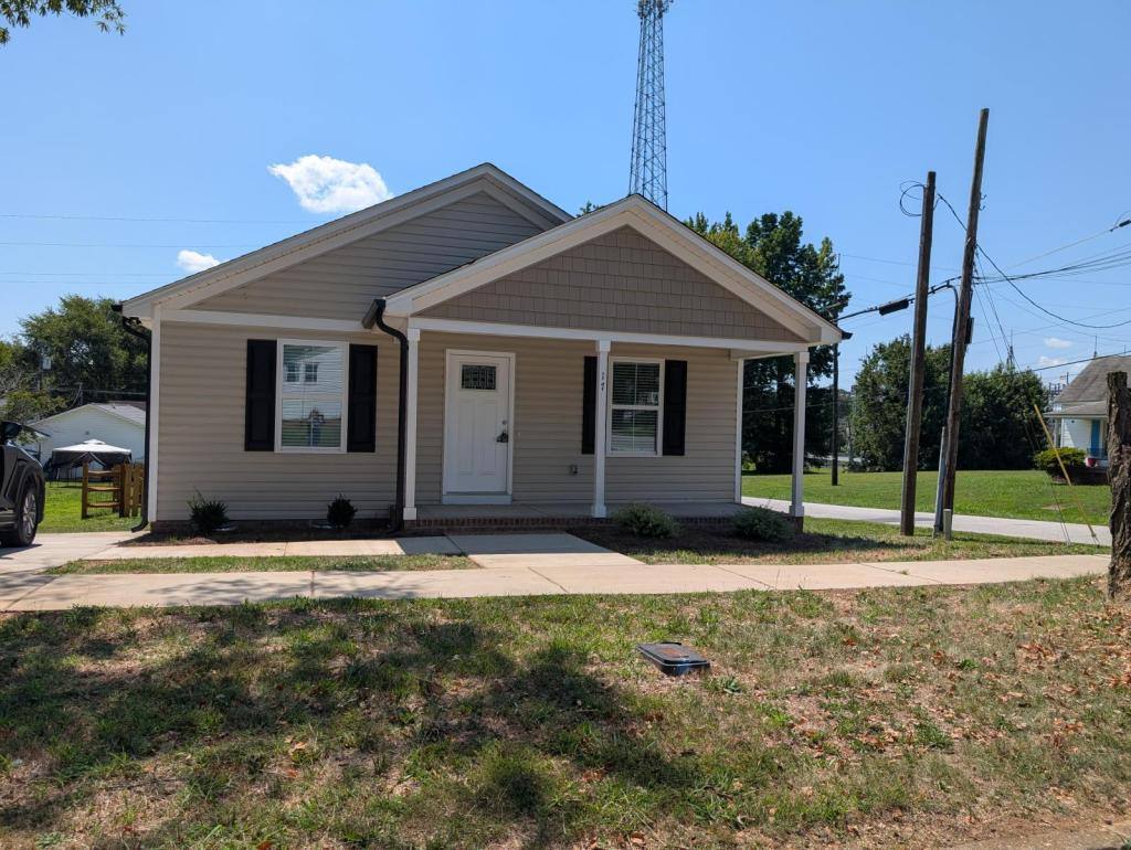 House for rent at 17 N Arlington St, Salisbury, NC 28144