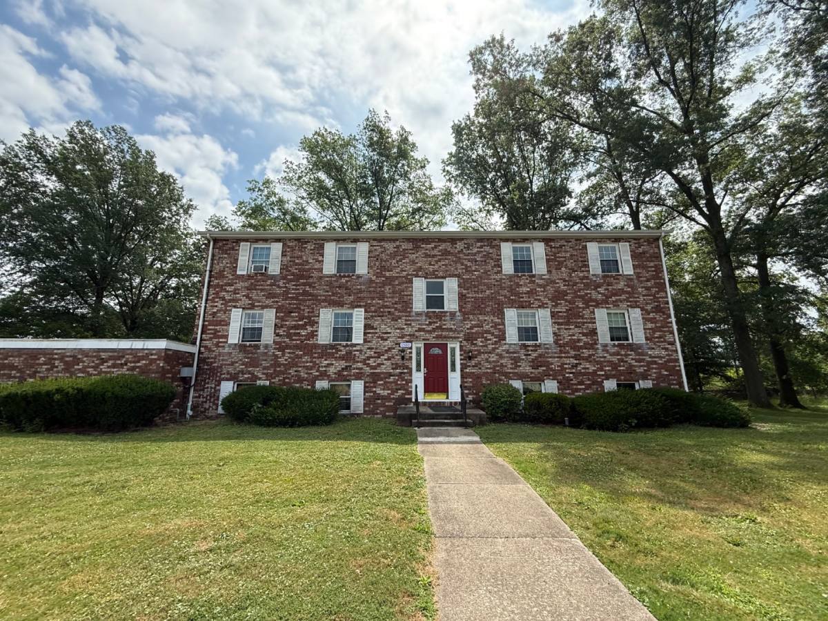 Apartment for rent at 1500 Stewart Circle NW #6, Warren, OH 44485