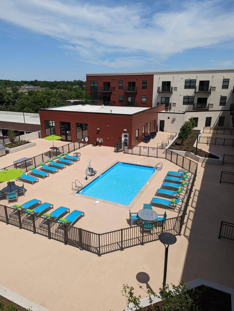 Apartment for rent at 400 N Main St, Glen Ellyn, IL 60137