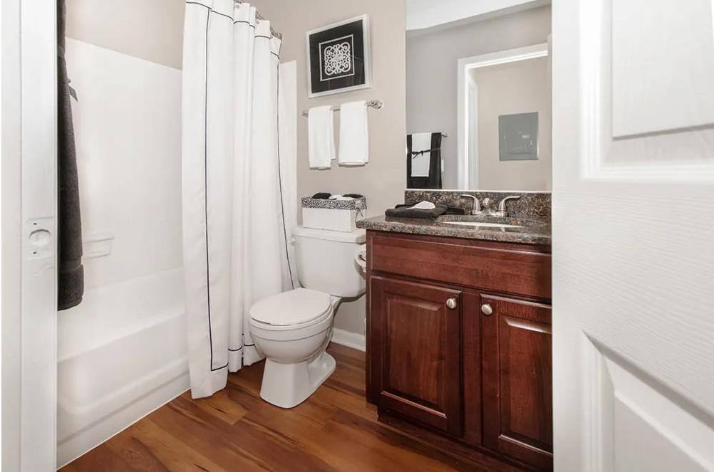 Apartment for rent at 1160 Windbrooke Dr, Buffalo Grove, IL 60089