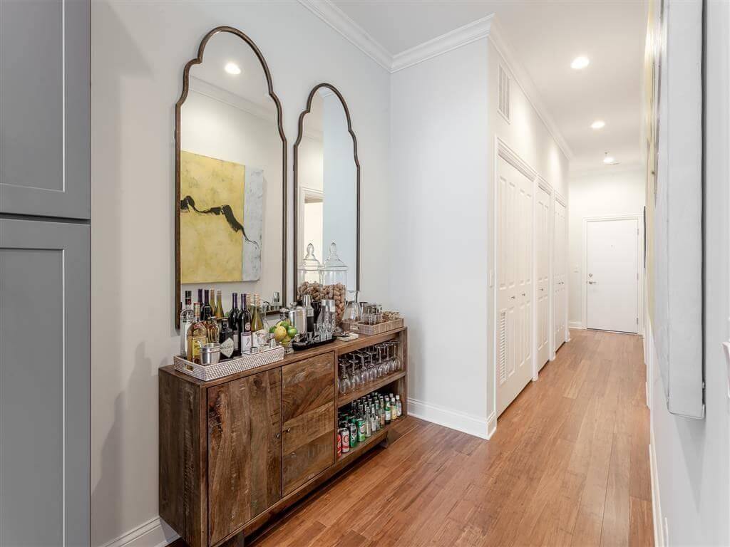 Apartment for rent at 839 S Wells St, Chicago, IL 60607