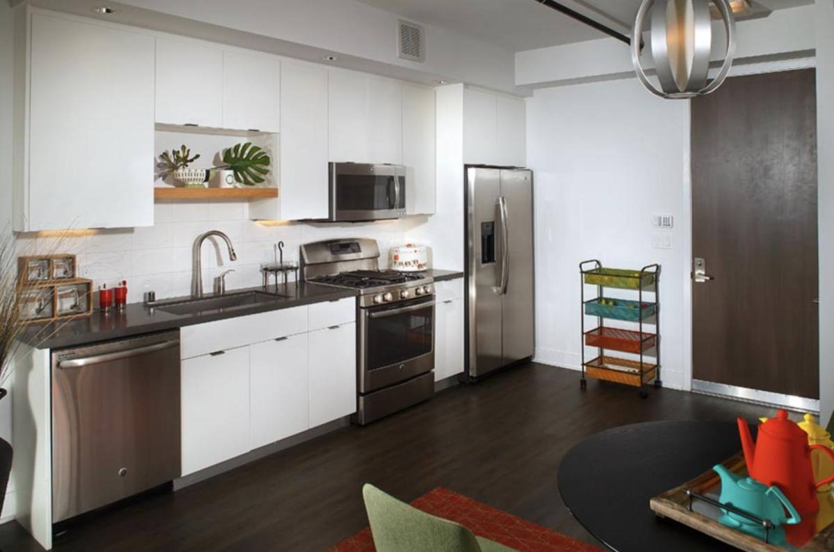 Apartment for rent at 710 N El Centro Ave, Los Angeles, CA 90038