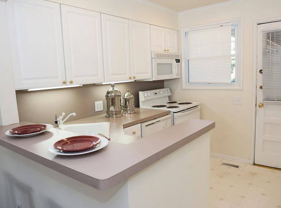 Apartment for rent at Glen Lennox, 140 Hamilton Rd, Chapel Hill, NC 27514