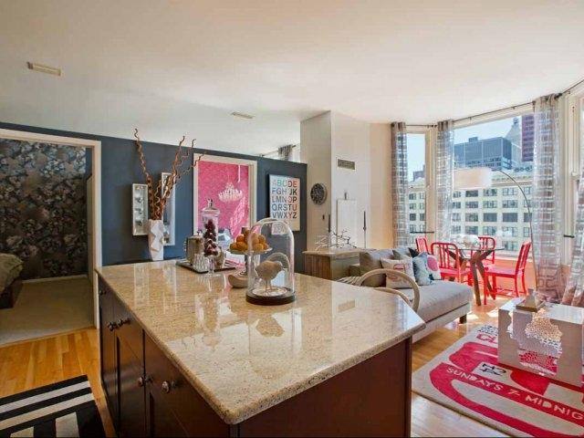 Apartment for rent at 343 S Dearborn St, Chicago, IL 60604