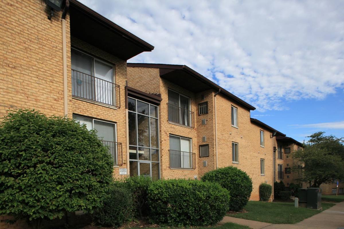 Apartment for rent at 3600 Jurgensen Dr, Triangle, VA 22172