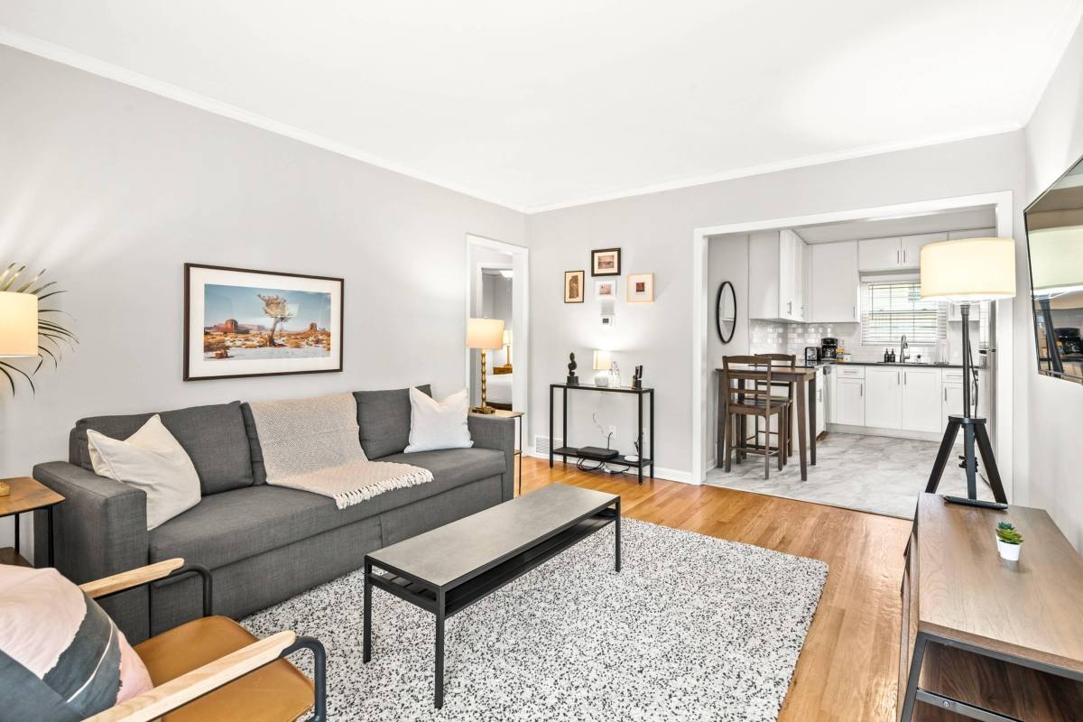 Apartment for rent at 881 N Highland Ave NE, Atlanta, GA 30306