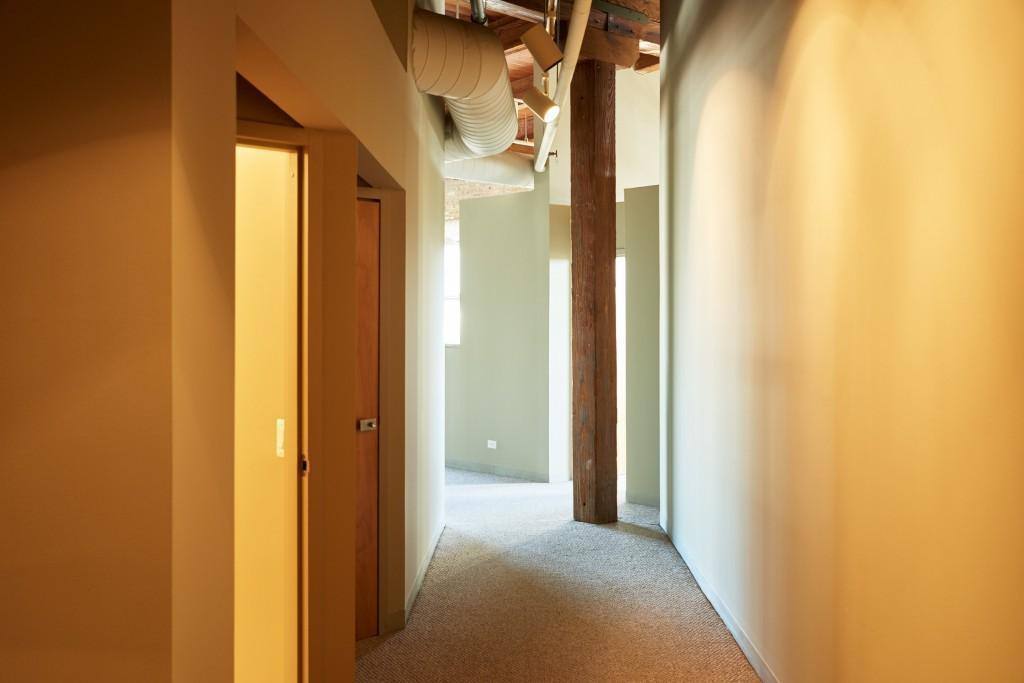 Apartment for rent at 925 W Huron St, Chicago, IL 60642