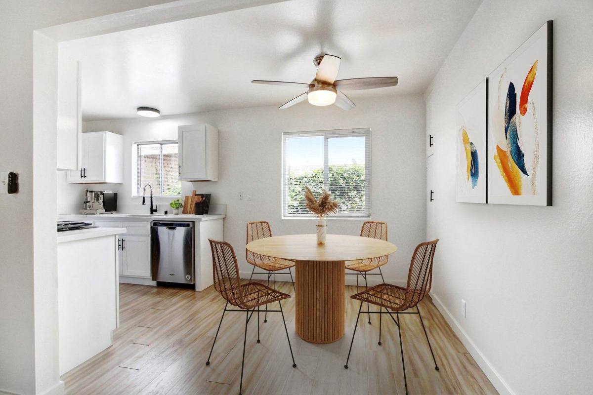 Apartment for rent at 3098 Channel Dr, Ventura, CA 93003