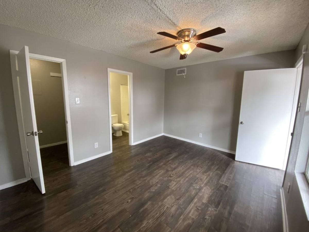 Apartment for rent at Edinburg Place, 1709 W Schunior St, Edinburg, TX 78541