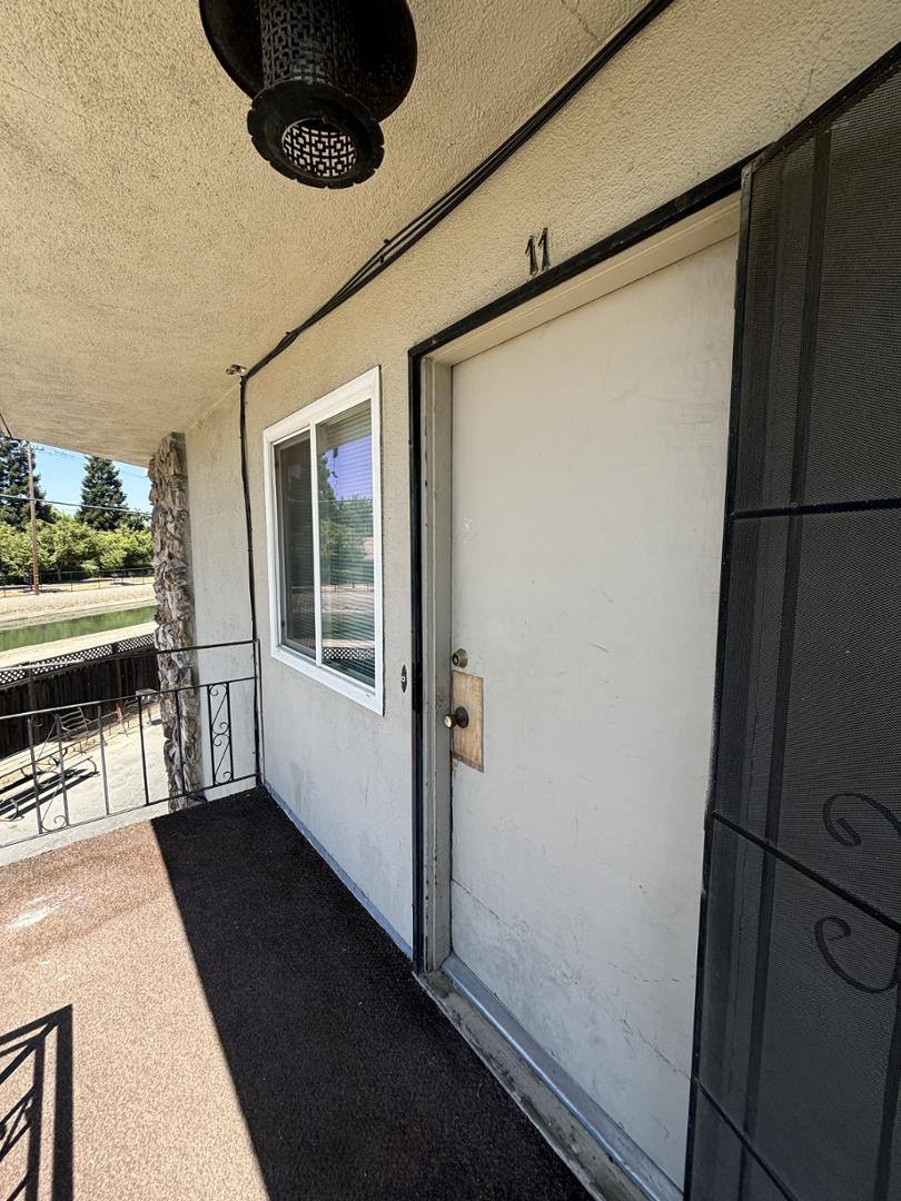 House for rent at 218 College Ave, Modesto, CA 95350