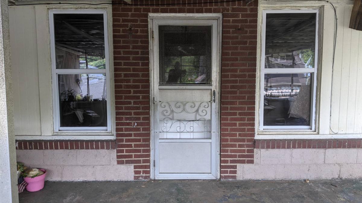 Apartment for rent at 315 E Main St #1, Sophia, WV 25921