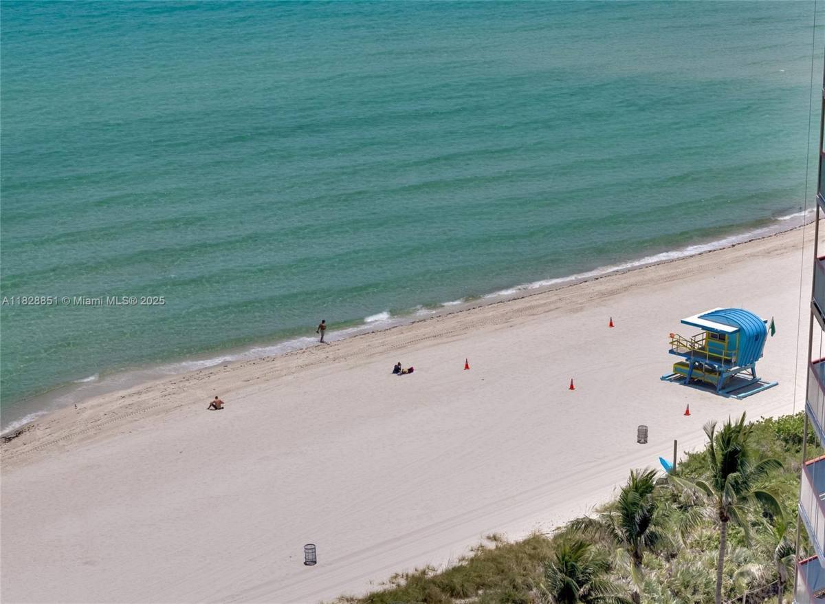 Apartment for rent at 6799 Collins Ave #1704, Miami Beach, FL 33141