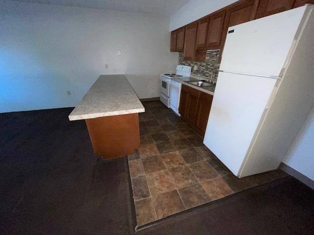 Apartment for rent at Foxwood, 120 Foxwood Rd, Coraopolis, PA 15108