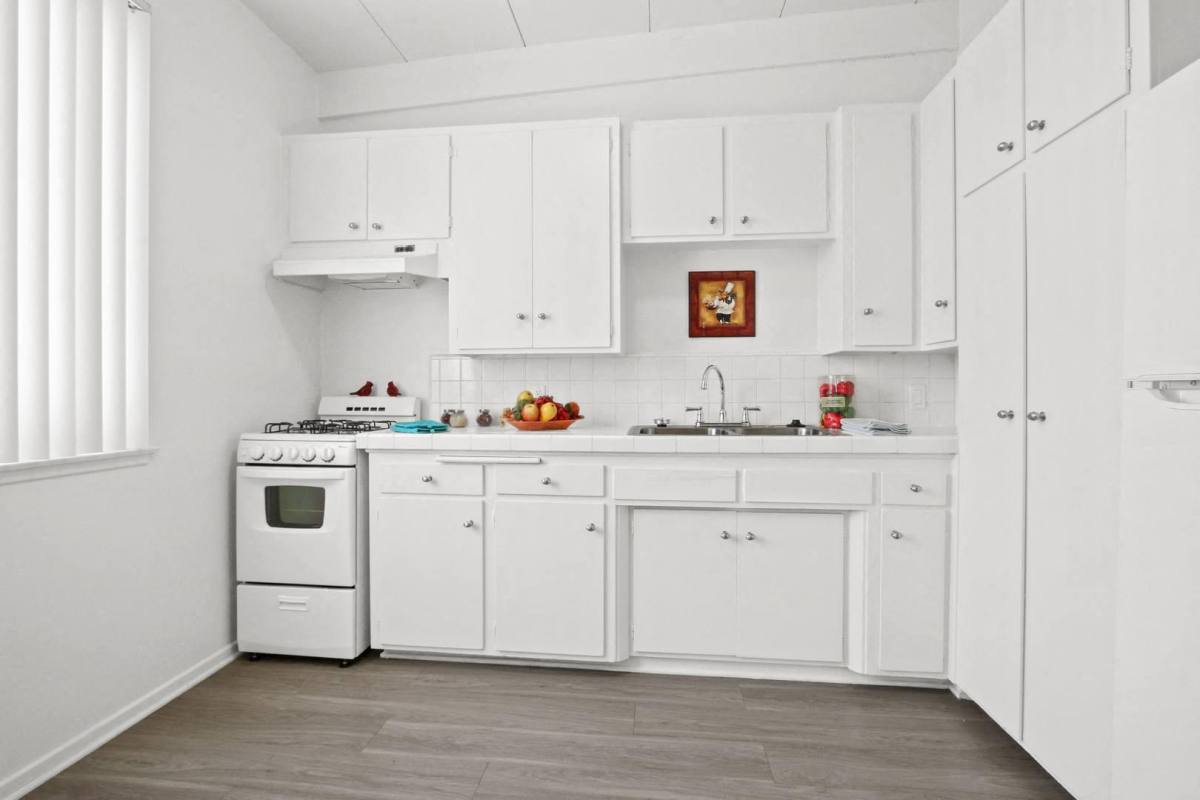 6920 Sepulveda Blvd #245, Van Nuys, CA 91405