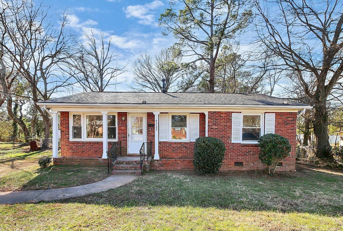 House for rent at Brookfield, 4325 Birkdale Dr, Charlotte, NC 28208